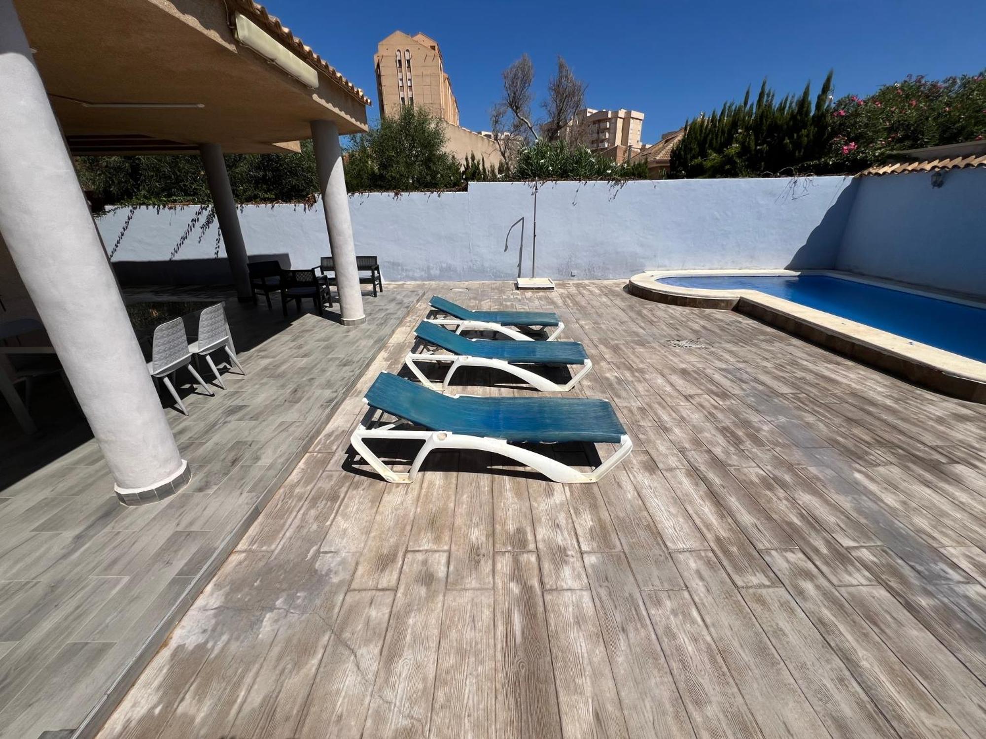 Сasa de vacaciones Con Piscina A 100m De La Playa